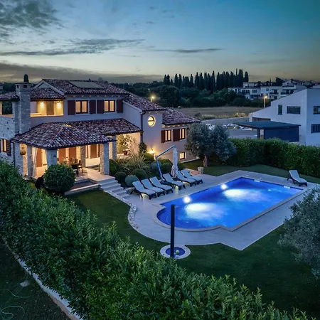 De Flora By Interhome Galižana