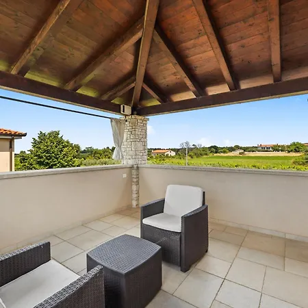 De Flora By Interhome Villa Galižana