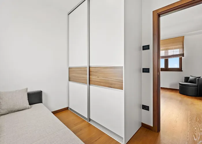 De Flora By Interhome * Galižana