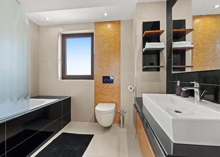 De Flora By Interhome Galižana